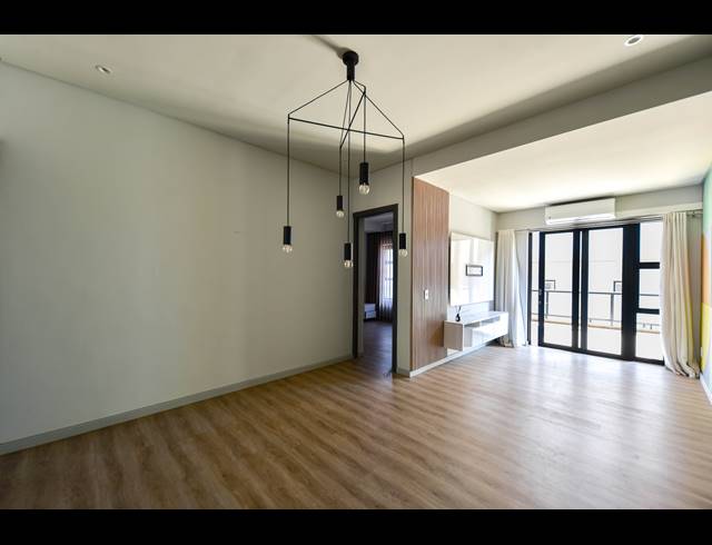 2 BEDROOM APARTMENT TO LET IN NIEUW MUCKLENEUK